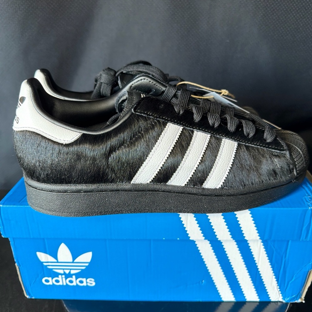 Adidas Superstar 2 Black Pony Hair Size Women’s Size 9